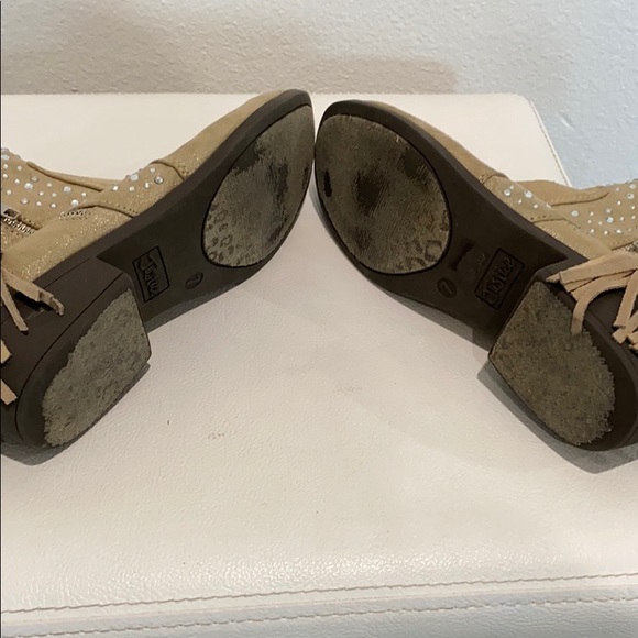 Embellished Fringe Shorty Boots - Picture 11 of 13